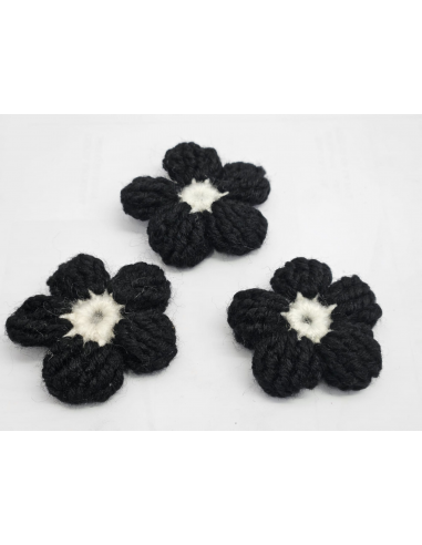 FLOR DE LANA CON IMPERDIBLE C/ NEGRO 508214.002