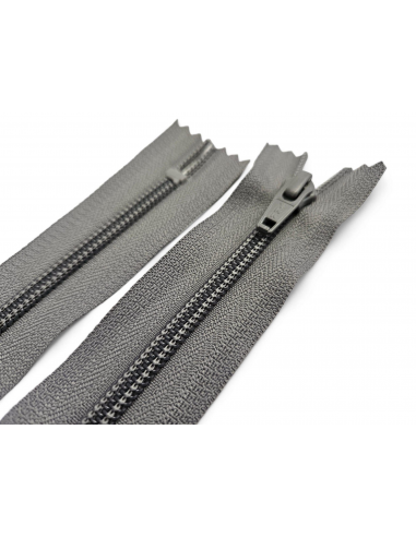 CREMALLERA YKK GRIS NYLON-5 22CM. C/384