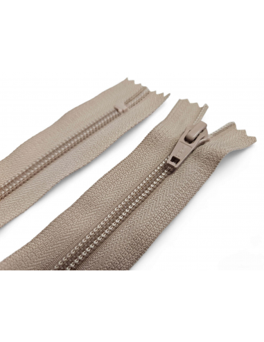 CREMALLERA YKK BEIGE NYLON-5 24CM. C/098