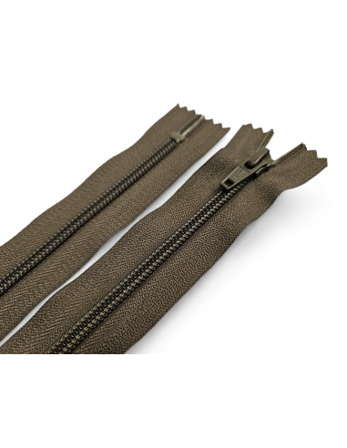 CREMALLERA YKK VERDE MAYA 5 - VARIOS TAMAÑOS C/394