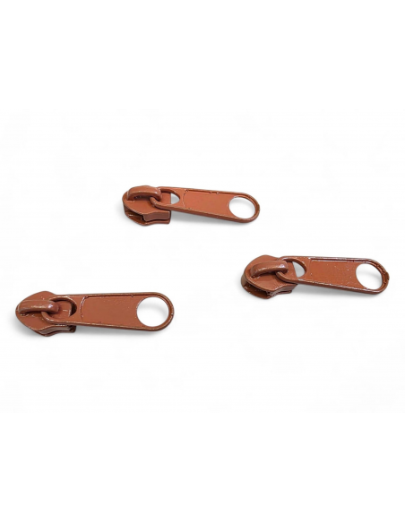 CURSOR METÁLICO PARA CREMALLERA POR METROS DE NYLON-5 MARRÓN 033