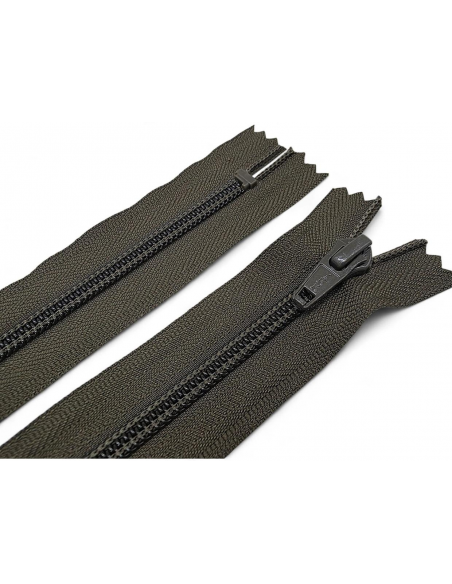 CREMALLERA YKK VERDE MAYA 5 - 16CM. C/194